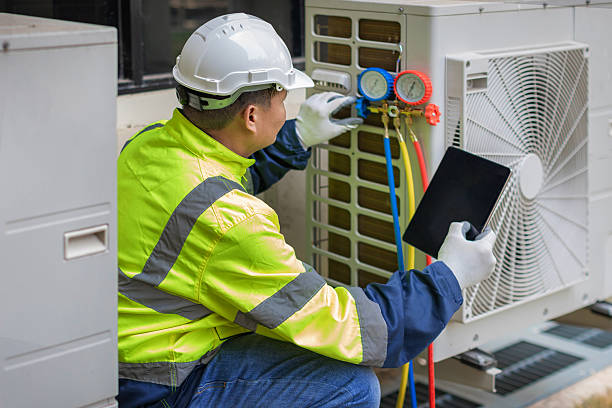 Professional Hvac technician working in Nashport, OH